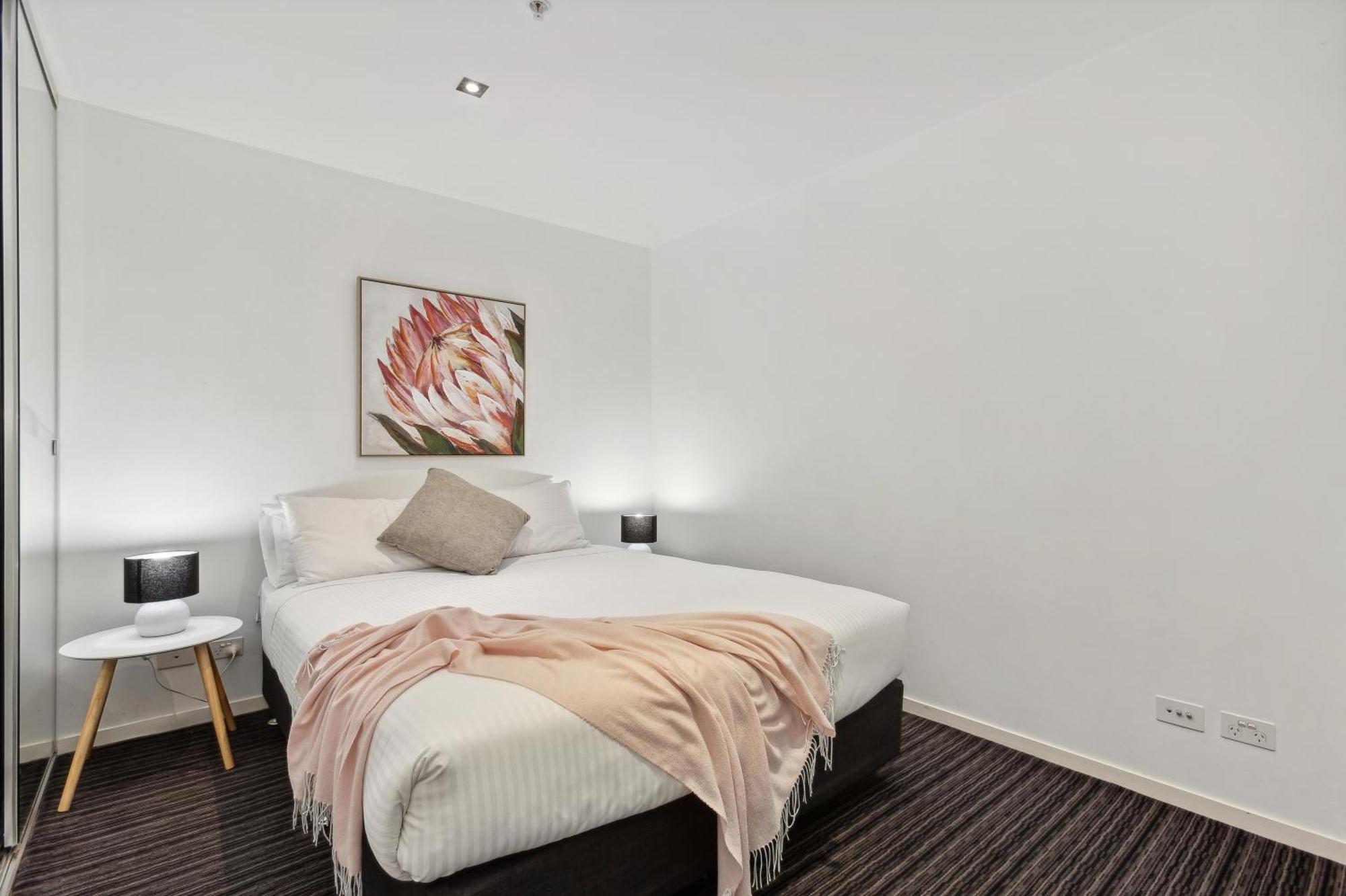 Complete Host Halo Apartments เมลเบิร์น ห้อง รูปภาพ