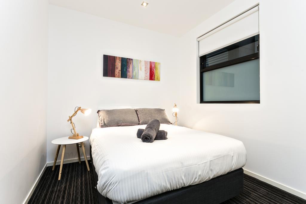 Complete Host Halo Apartments เมลเบิร์น ภายนอก รูปภาพ