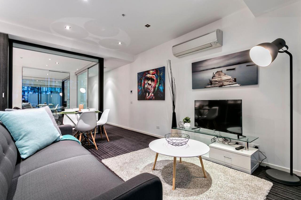 Complete Host Fitzroy St Apartments เมลเบิร์น ภายนอก รูปภาพ